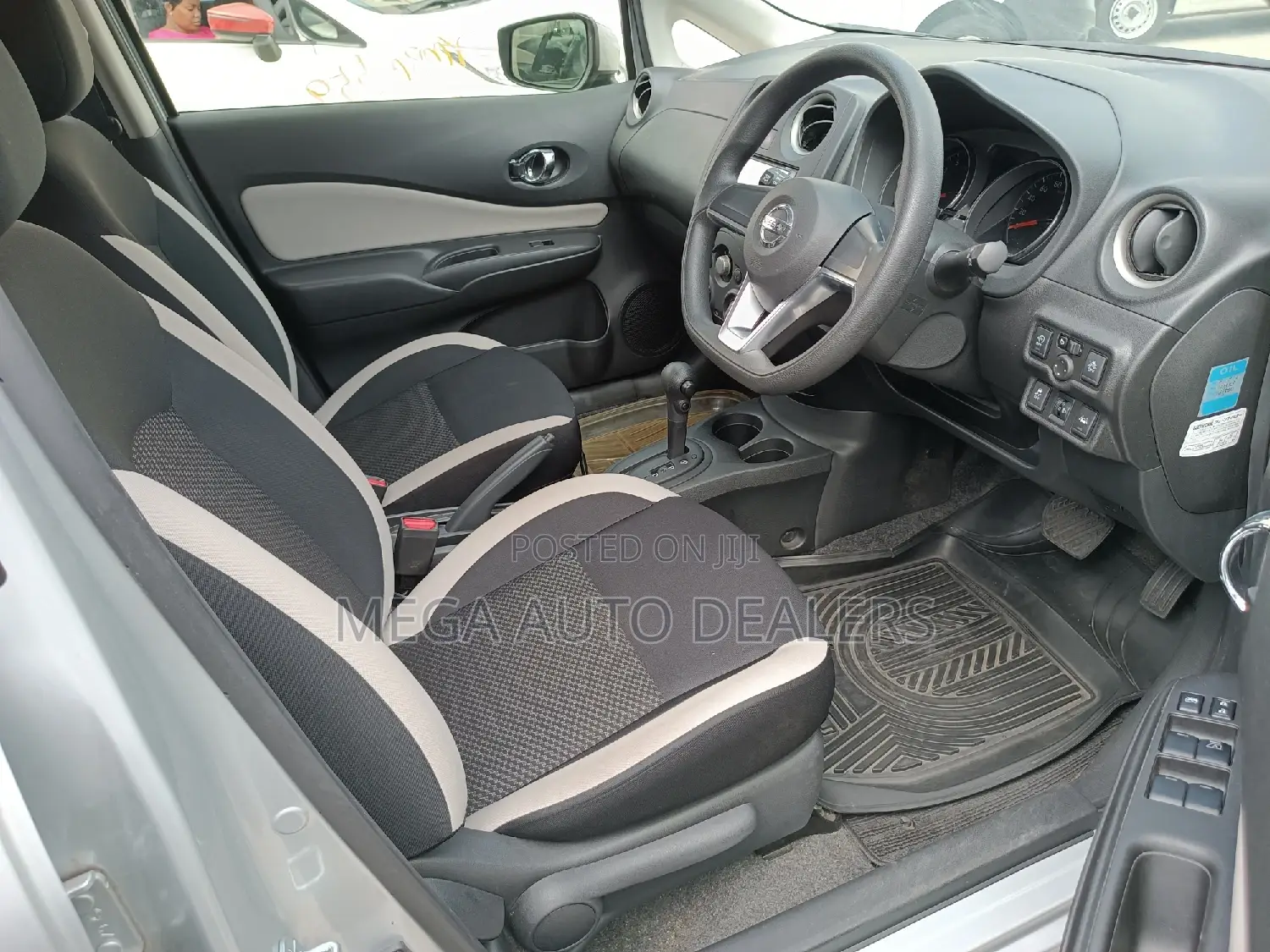 Nissan Note 2018 Silver