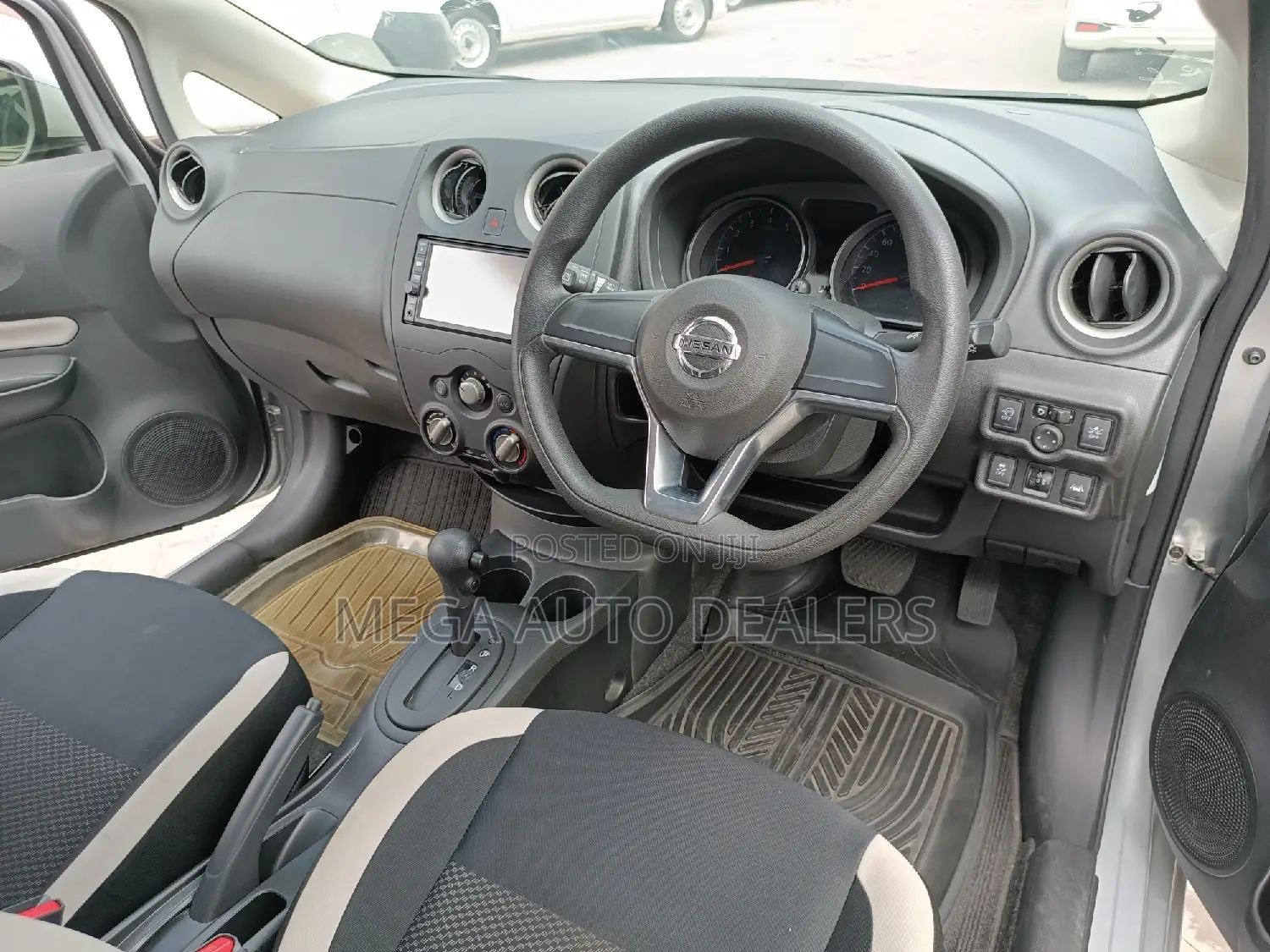 Nissan Note 2018 Silver