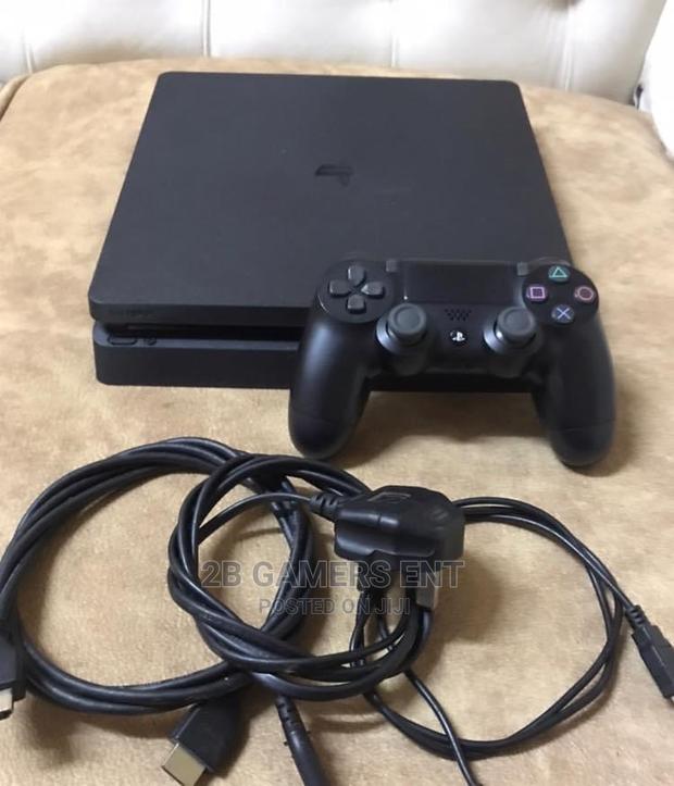 Slim Ps4, Home Used - main view