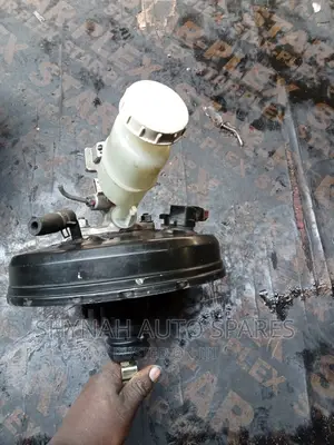 Brake Booster Complete With Master Cylinder Mitsubishi Io