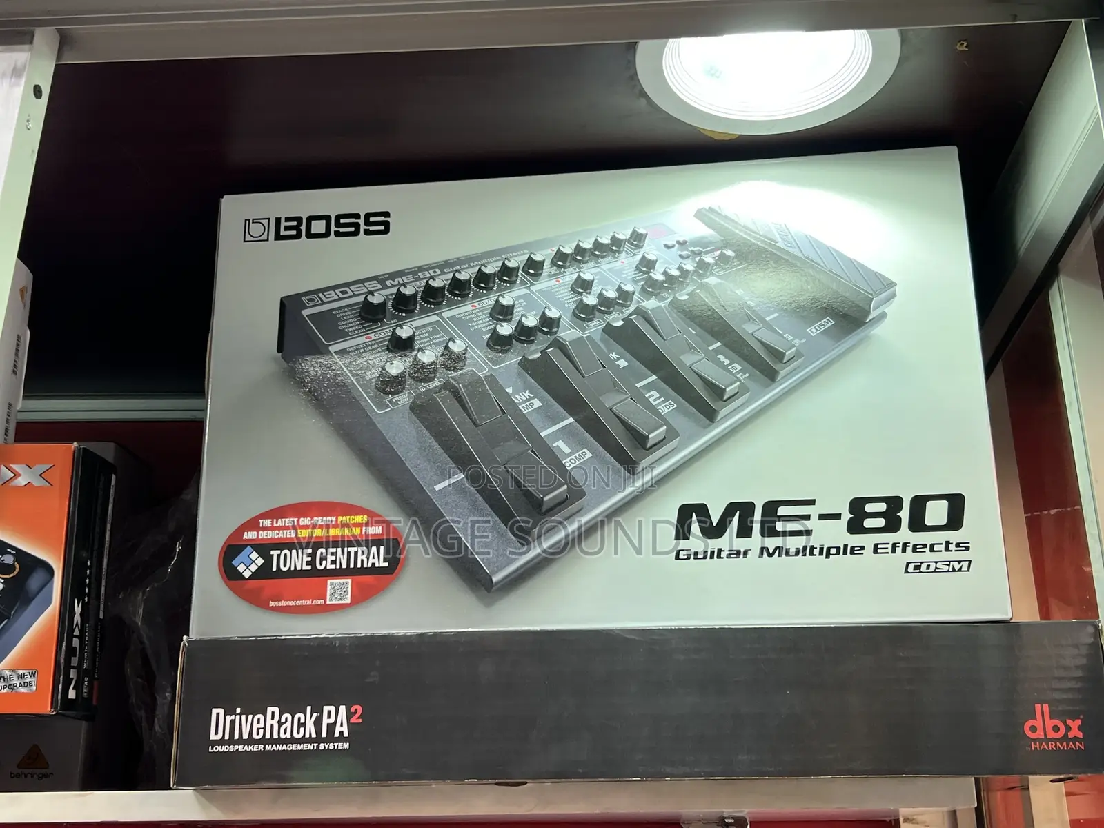 Boss Me80 Multiple Guitar Effects Processor