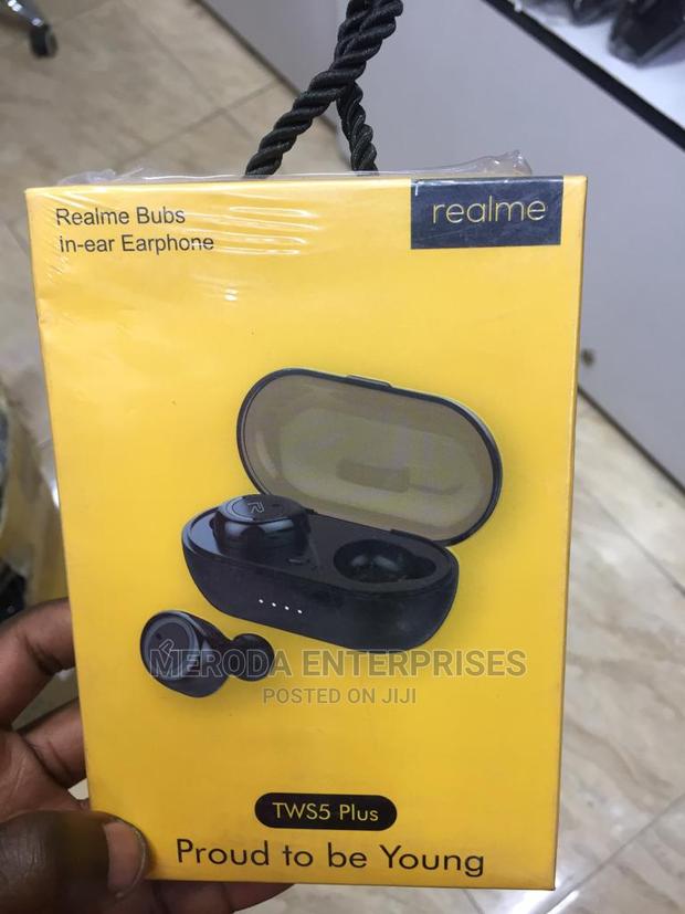 Realme Buds in Earphones Black