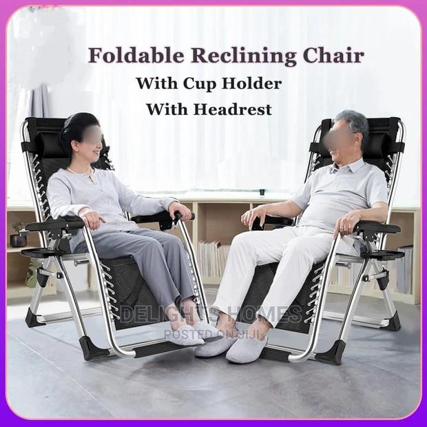 Foldable Lounge Chair With Cup-Holder - thumbnail 2