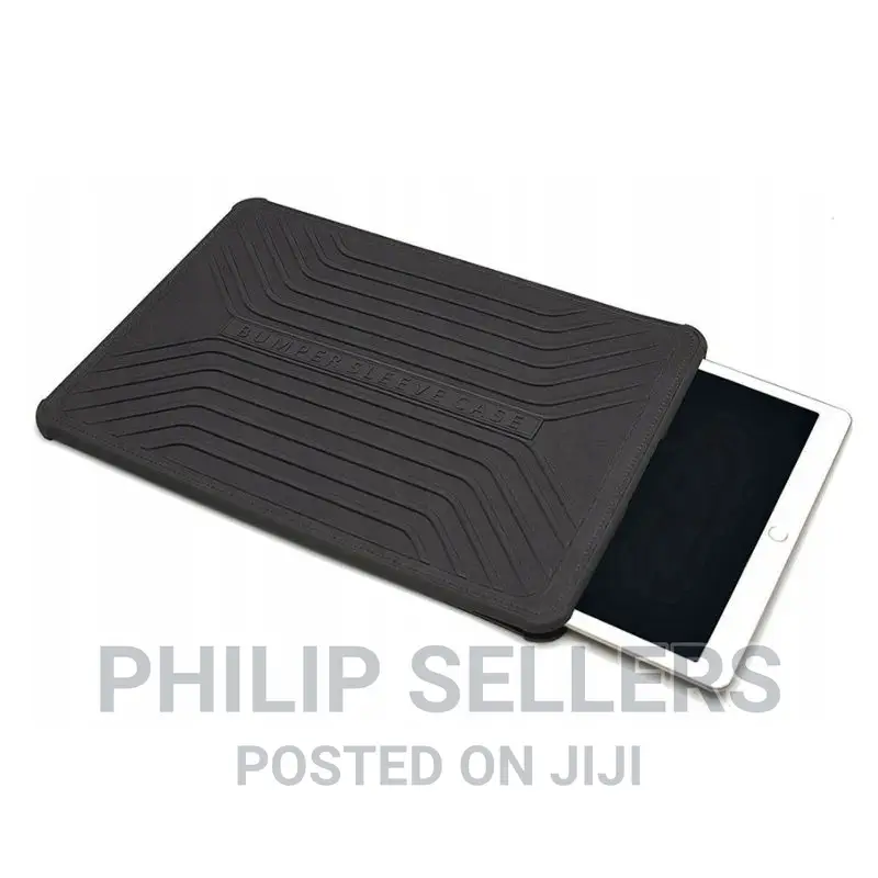 Voyage Bumper Sleeve - Macbook 13 "Sleeve - Black