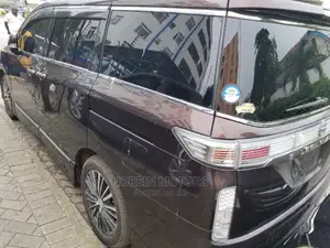 Nissan Elgrand 2015 Purple