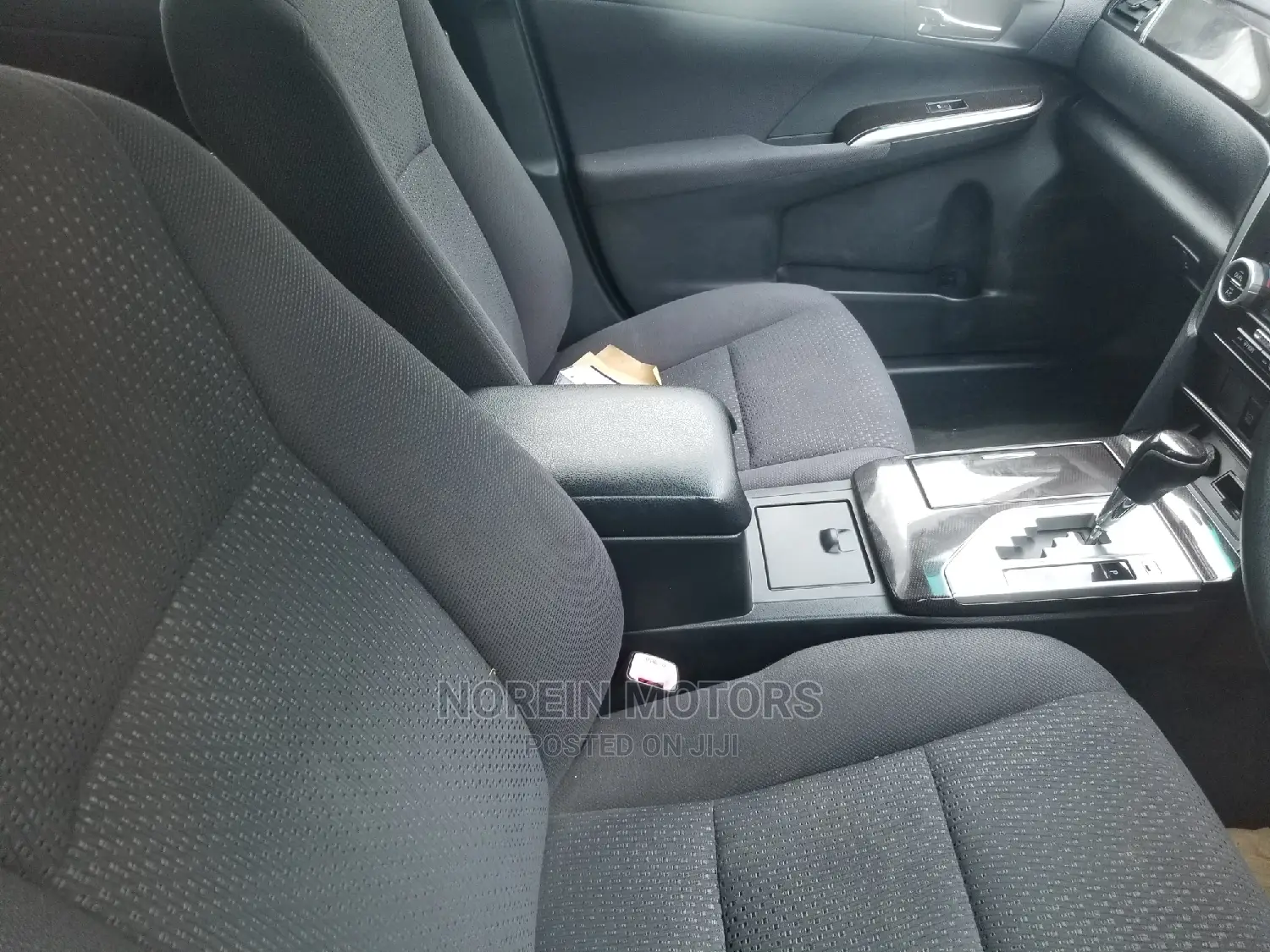 Toyota Camry 2015 Silver