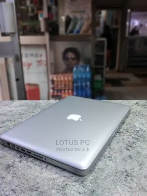 Laptop Apple MacBook Pro 2012 4GB Intel Core I5 HDD 500GB