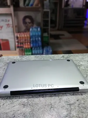 Laptop Apple MacBook Pro 4GB Intel Core I5 HDD 500GB
