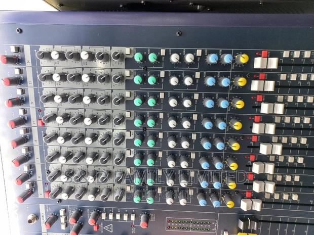 Soundcraft LX9 24 Channels Plain Mixer - thumbnail 3