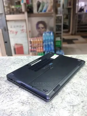 Laptop Dell Latitude E7240 4GB Intel Core I5 SSD 128GB