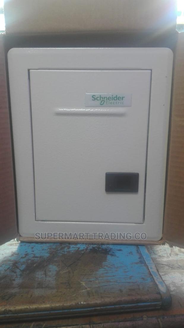 Scheneider Consumer Unit 4 Way - main view