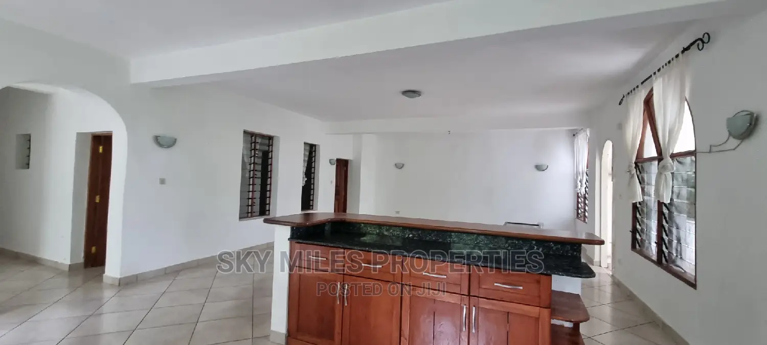 3bdrm Apartment in La-Marina, Mtwapa for rent