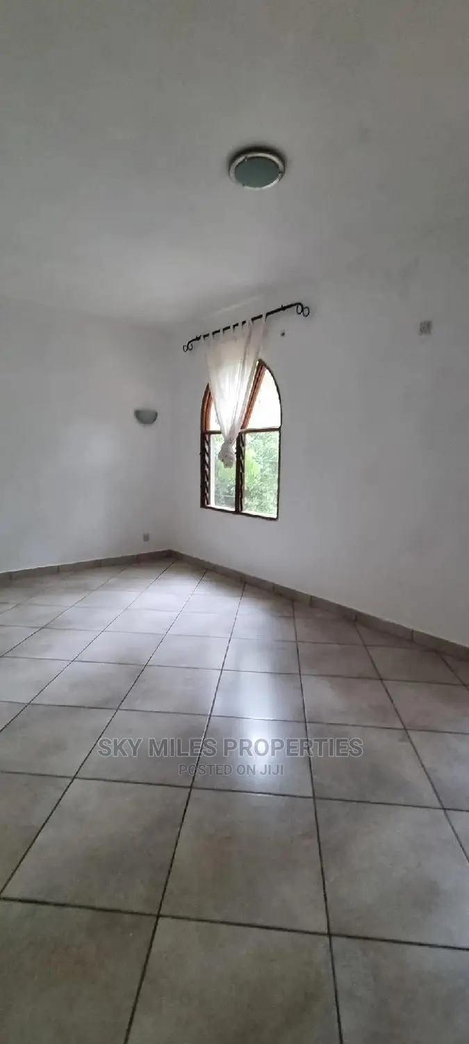 3bdrm Apartment in La-Marina, Mtwapa for rent