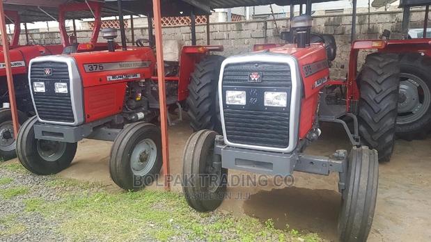 Massey ^ Ferguson - thumbnail 2
