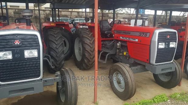 Massey ^ Ferguson