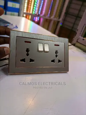 Gold Twin Sockets