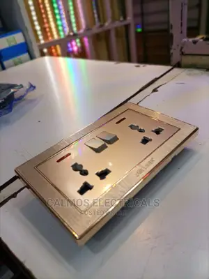 Gold Twin Sockets