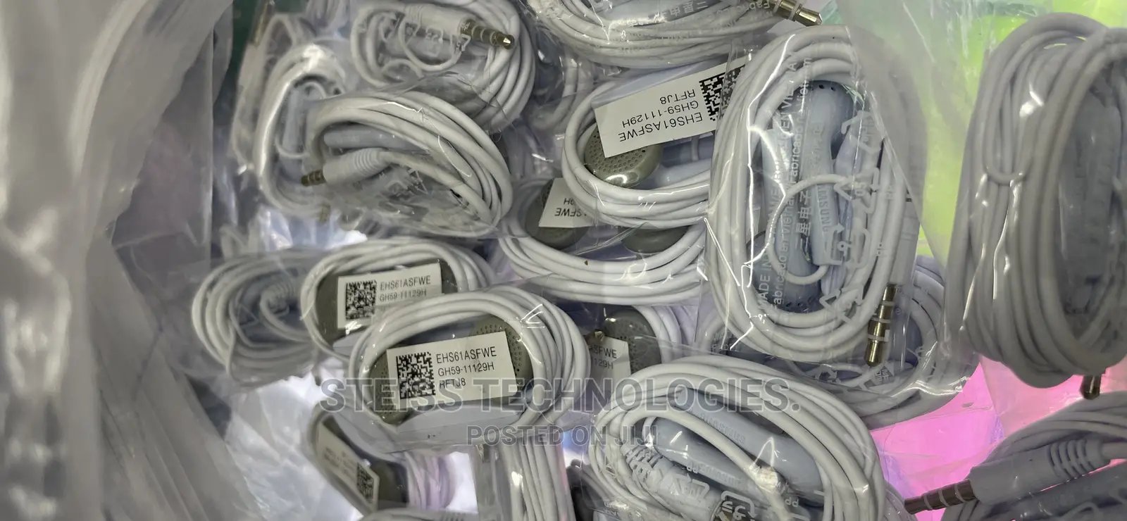 Samsung- Earphones-yj