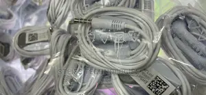 Samsung- Earphones-yj