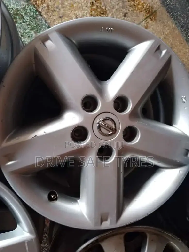 16 Inch Nissan Rims Set (Tiwan)