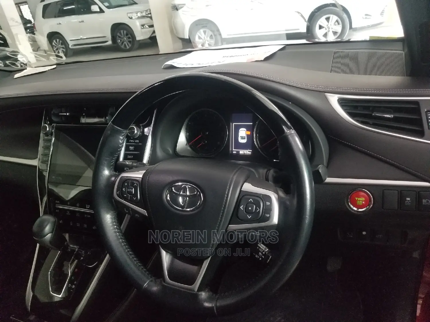 Toyota Harrier 2.0 4WD 2015 Red