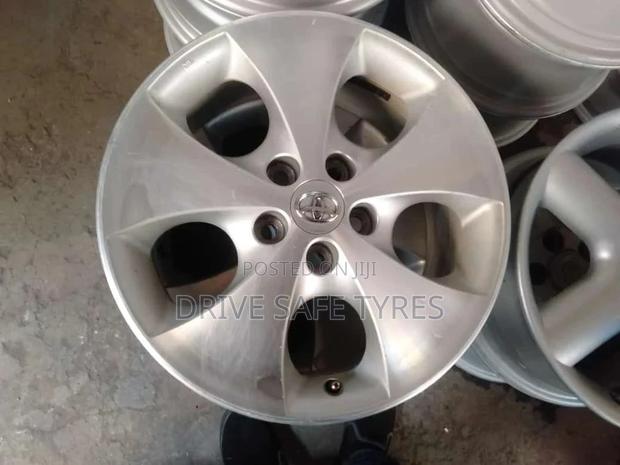 17 Inch Toyota Rims Set (Japan)