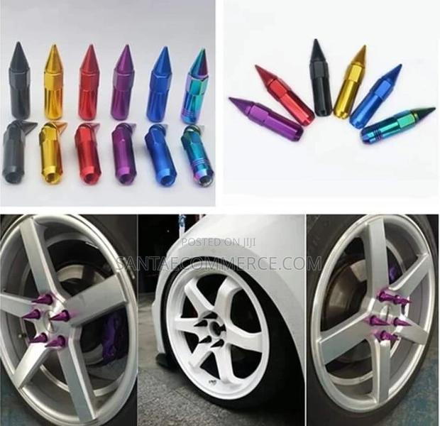 Nissan and Toyota Car Wheel Bullet Spike Nuts