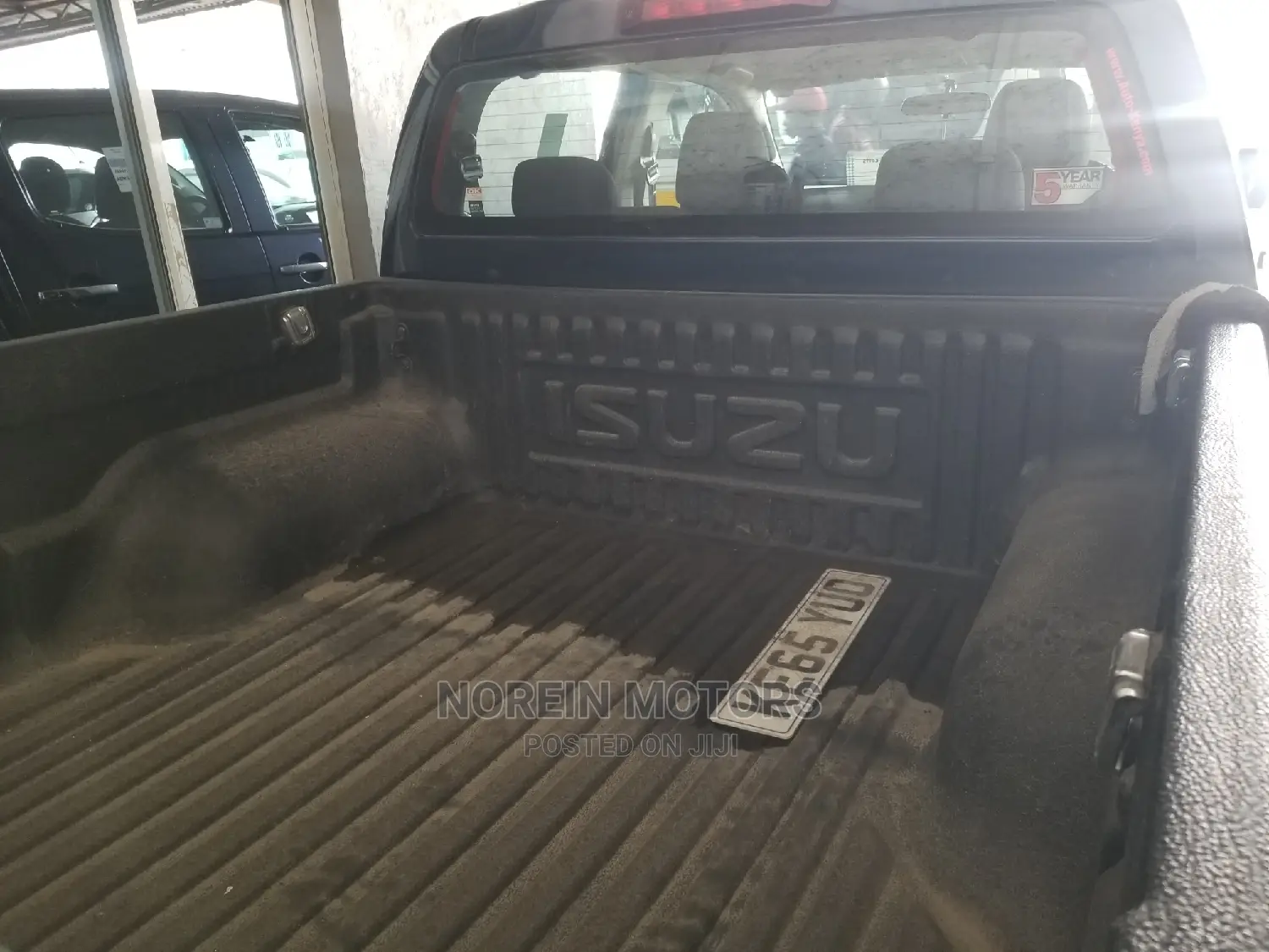 Isuzu D-Max 2015 Blue