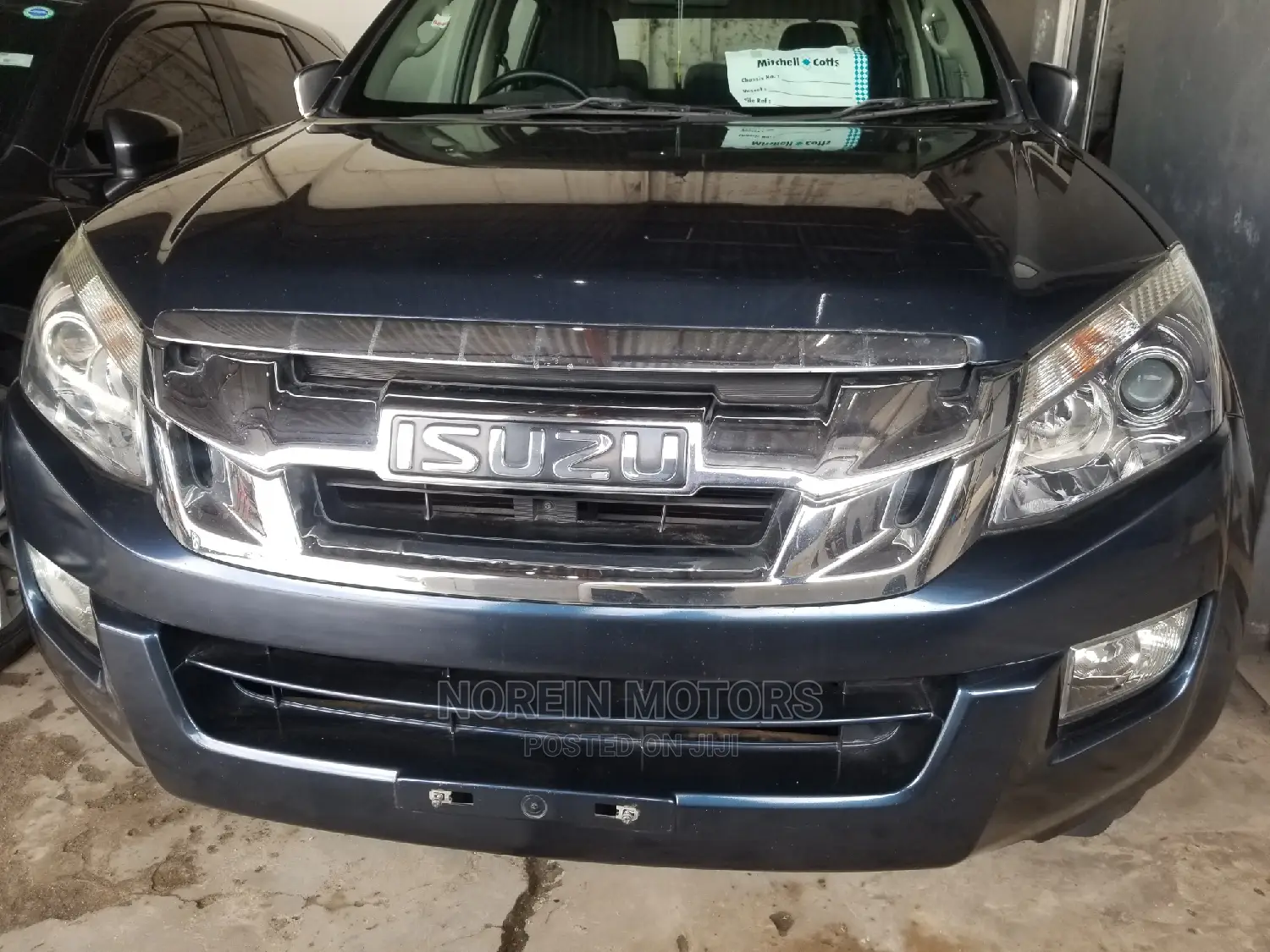 Isuzu D-Max 2015 Blue