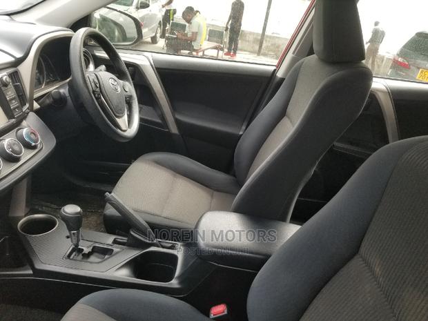 Toyota RAV4 2015 Red - thumbnail 4