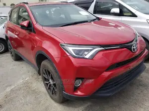 Toyota RAV4 2015 Red