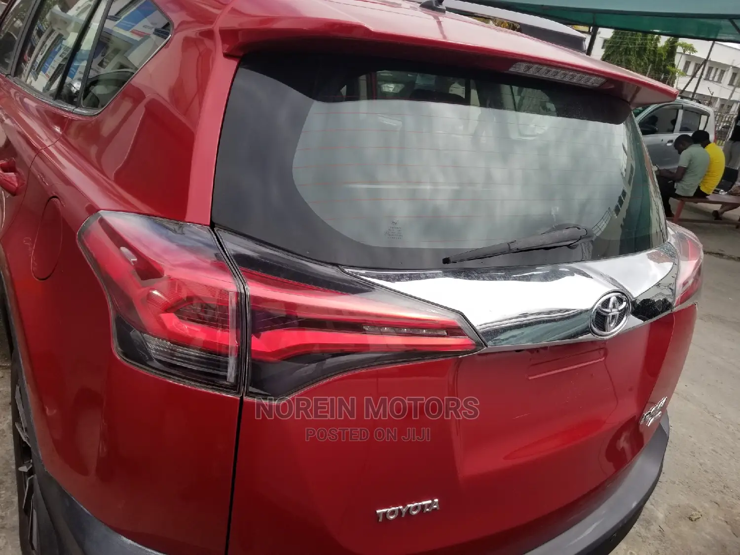Toyota RAV4 2015 Red