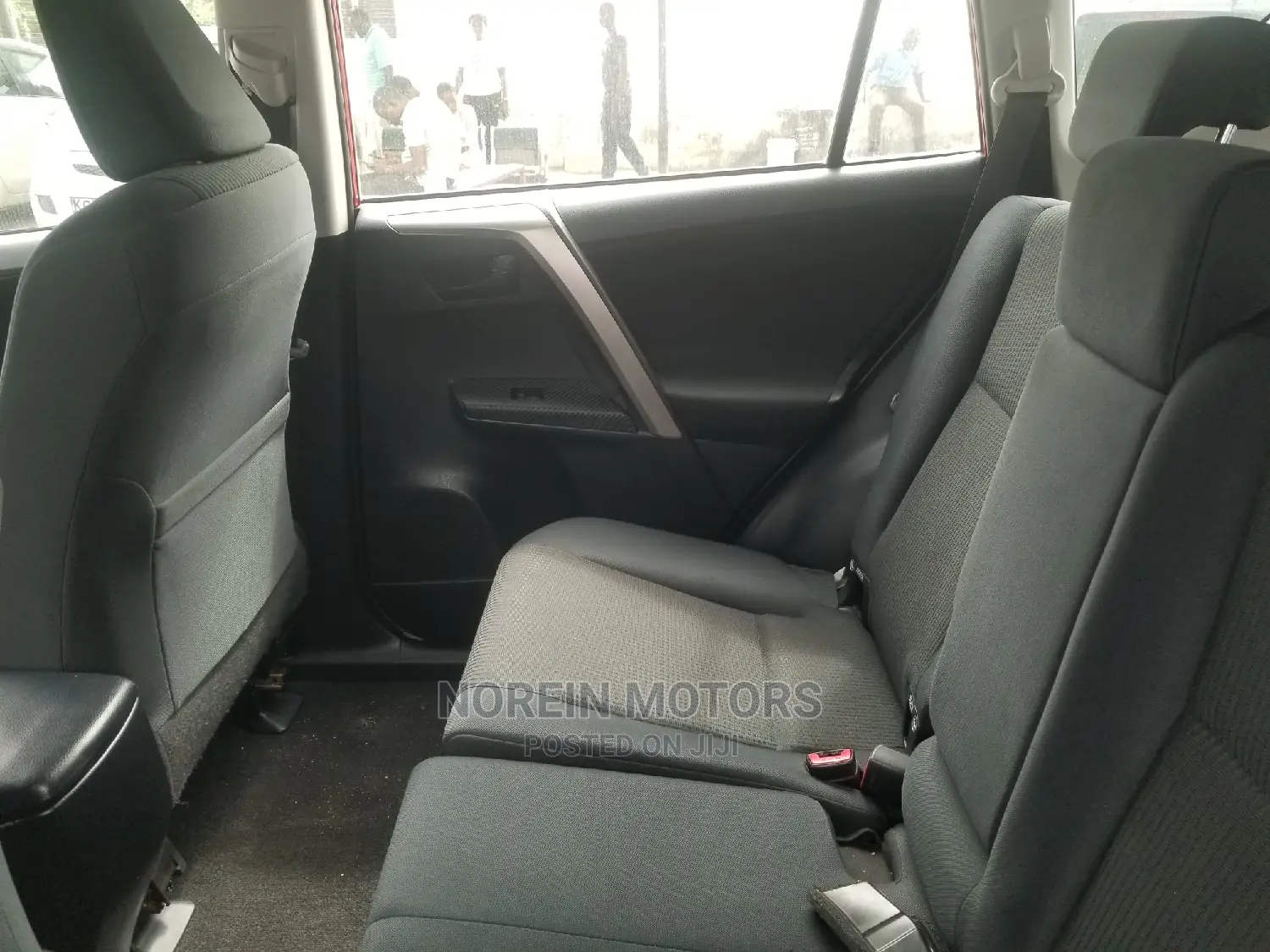 Toyota RAV4 2015 Red