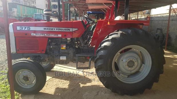 Massey Ferguson. Mf375 - thumbnail 3