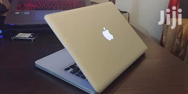 Laptop Apple MacBook Pro 4GB Intel Core i5 HDD 500GB