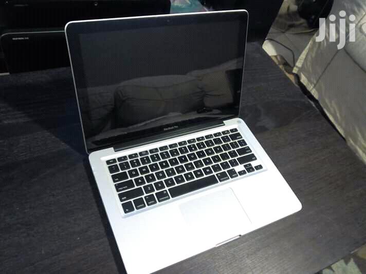 Laptop Apple MacBook Pro 4GB Intel Core i5 HDD 500GB