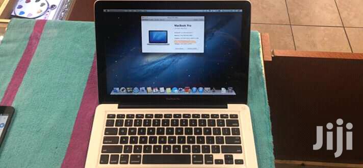 Laptop Apple MacBook Pro 4GB Intel Core i5 HDD 500GB