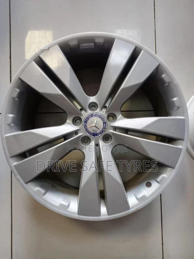 18 Inch Mercedes Benz ( Germany)