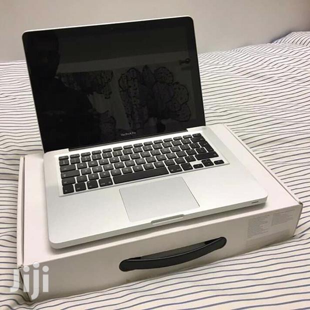 Laptop Apple MacBook Pro 4GB Intel Core i5 HDD 500GB