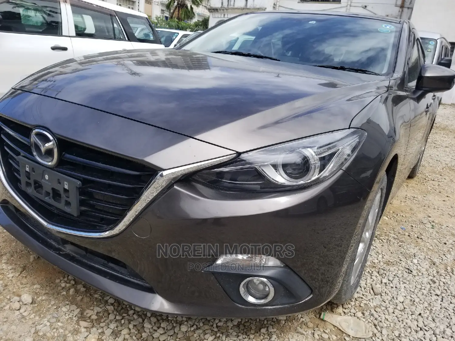Mazda Axela 2015 Brown