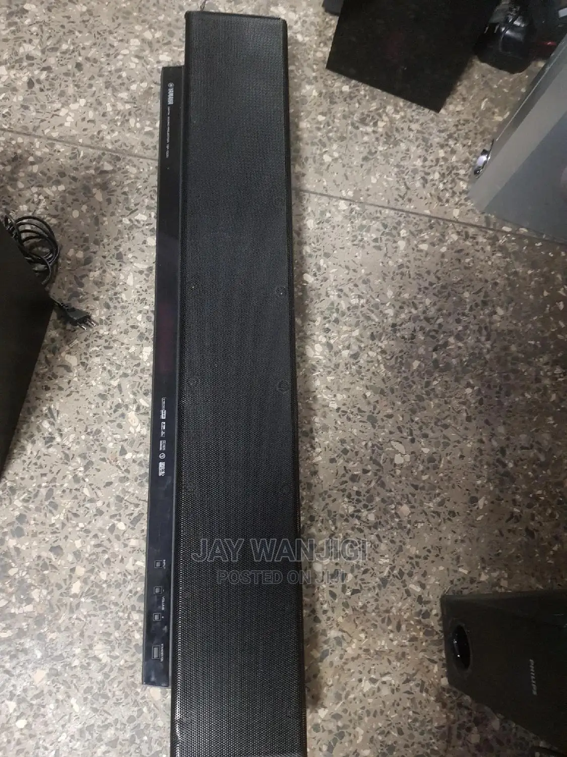 Yamaha YSP1000 Digital Sound Projector Soundbar Speakers in Nairobi