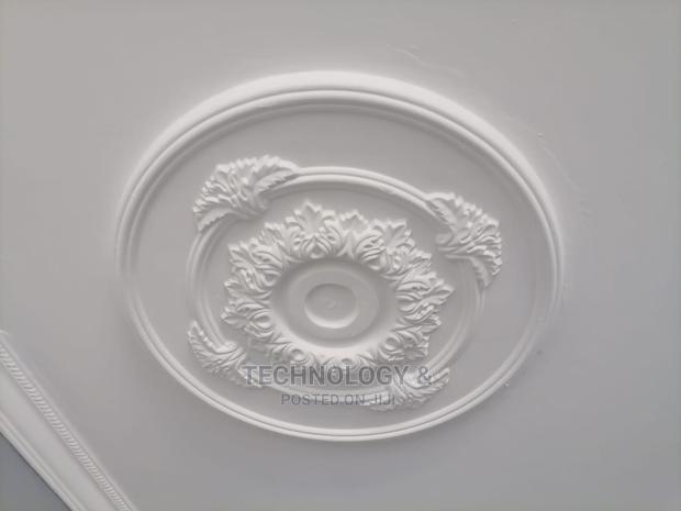 PU Medallion - thumbnail 3