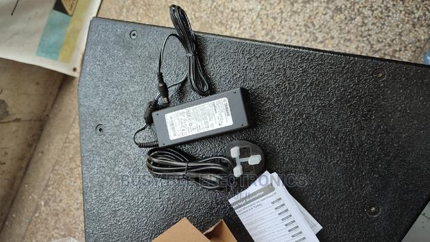 16v Power Adaptor - main view