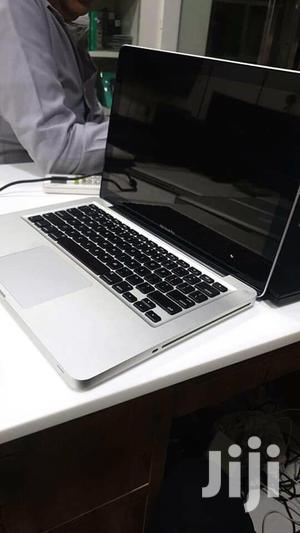 Laptop Apple MacBook Pro 4GB Intel Core i5 HDD 500GB