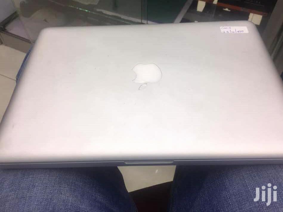 Laptop Apple MacBook Pro 4GB Intel Core i5 HDD 500GB