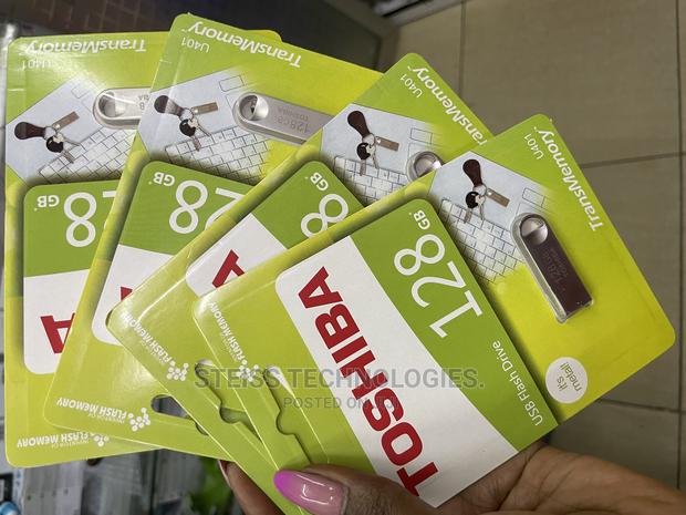 128gb Toshiba Flashdisk - thumbnail 2