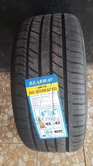 235/45zr19 Bearway Tyres Made in China