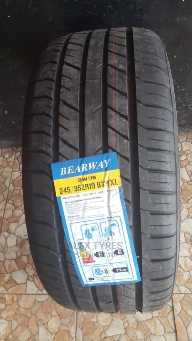235/45zr19 Bearway Tyres Made in China