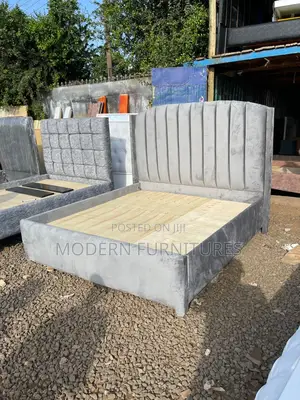 6/6 Bed / Tufted Bed