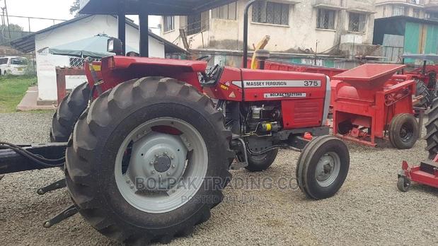 Massey Ferguson .Brand New - thumbnail 3